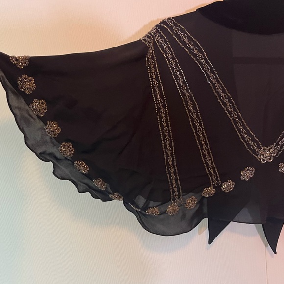 Beaded Capelet - Picture 5 of 8